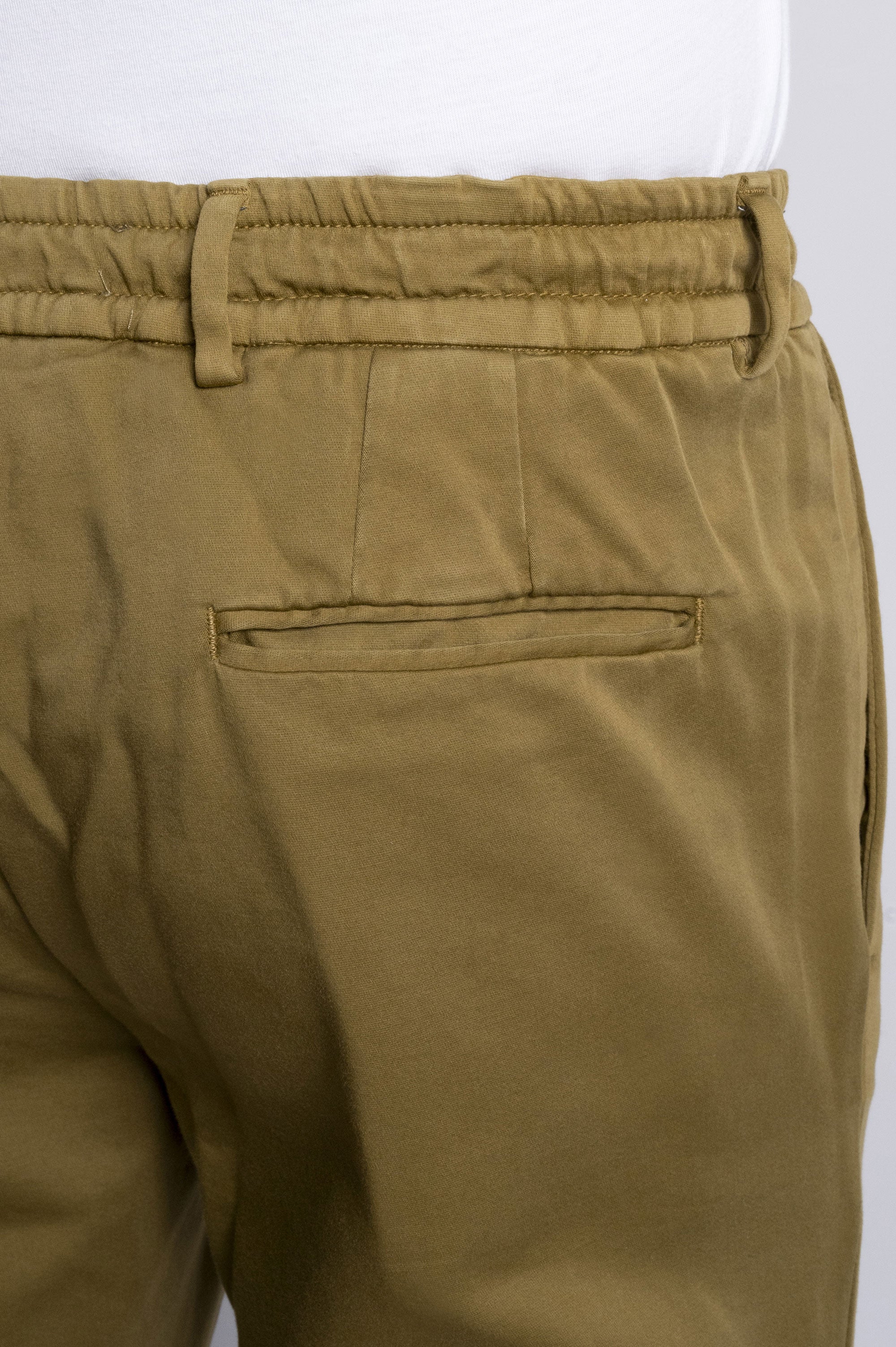 Davis - Jogger in raso tecnico stretch - N27 616 Oliv STD